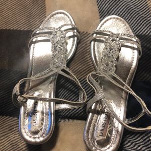 Unlisted A Kenneth Cole production 8M